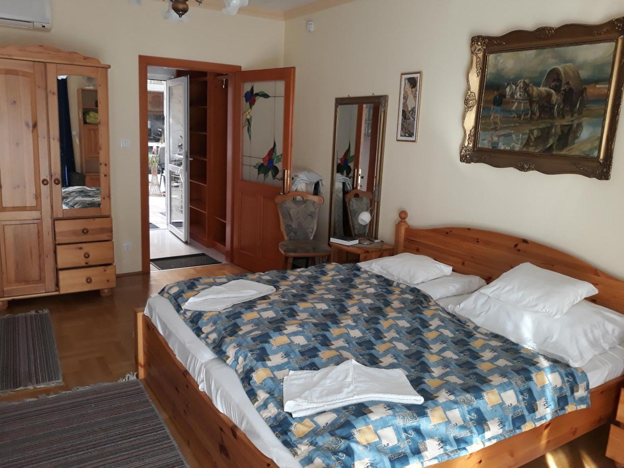 Kenezy Lux Apartman Vendeghaz Hajdúszoboszló Exterior foto
